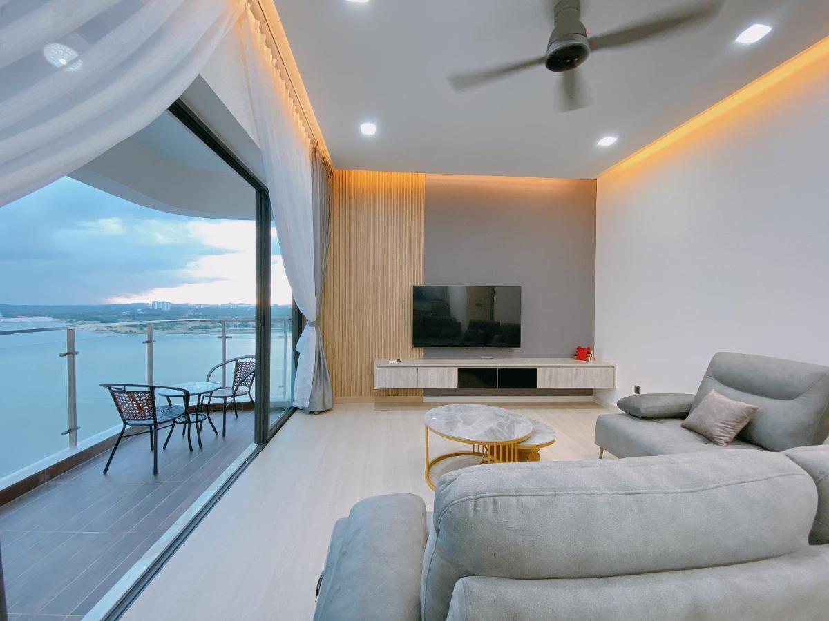 Seafront Country Garden Danga Bay By Lions Bay Apartment Johor Bahru Ngoại thất bức ảnh